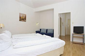 Rs Am Kurfurstendamm Berlijn